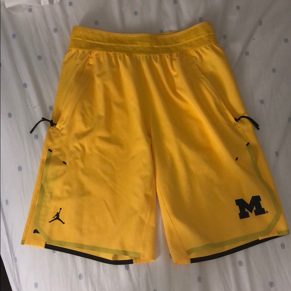 Og Michigan warm up basketball shorts.